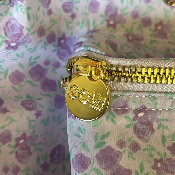 Stoney Clover Lane Wildflower book bag - Picture 10 of 13